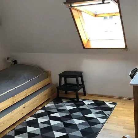 아파트 A Bookish Attic / Ksiazkowy Strych 포즈난